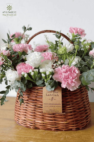 Hoa Chúc Mừng Khai Giảng Năm Học Mới 2025 Đẹp Sang Trọng